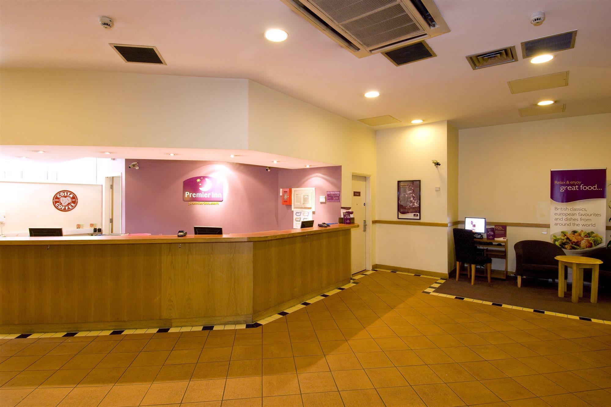 Premier Inn Manchester City Centre Buitenkant foto